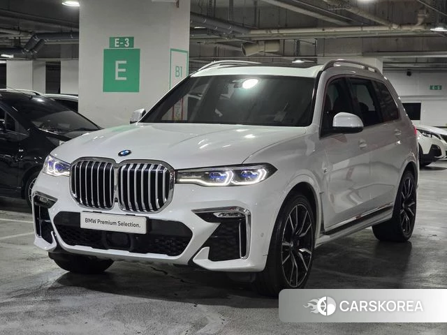 BMW X7 (G07) 2022 Белый из Кореи