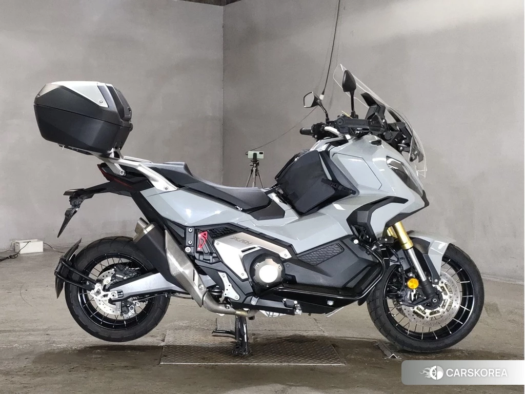 Проданный Honda X-ADV 750 2022 из Японии, фото 2