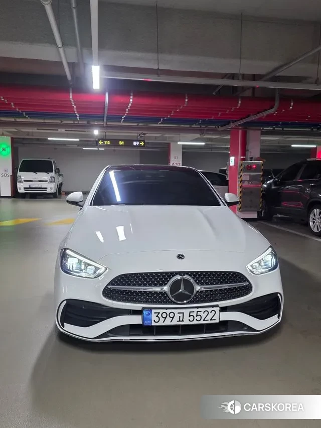 Mercedes-Benz C-Class W206 2023 Белый из Кореи