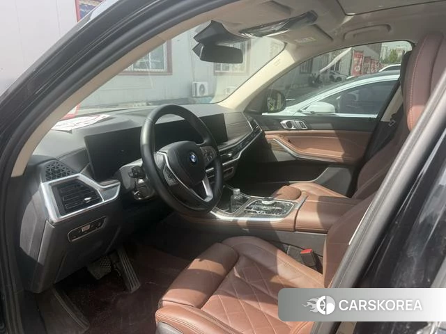 BMW X7 2023 Черный из Китая
