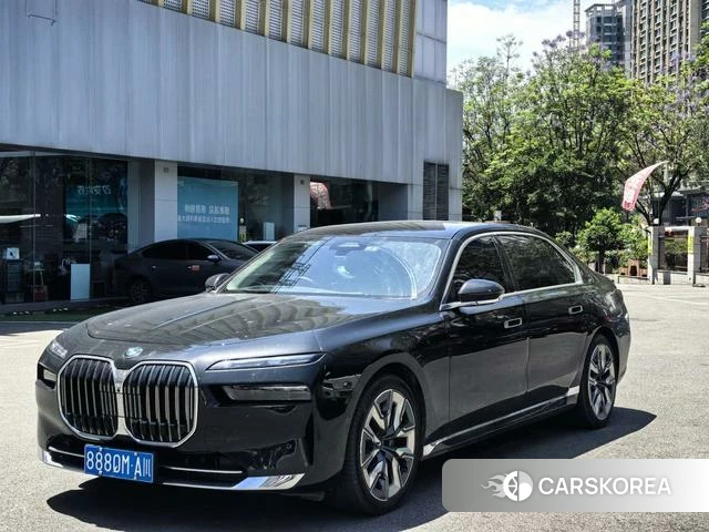BMW 7 series 2023 Черный из Китая