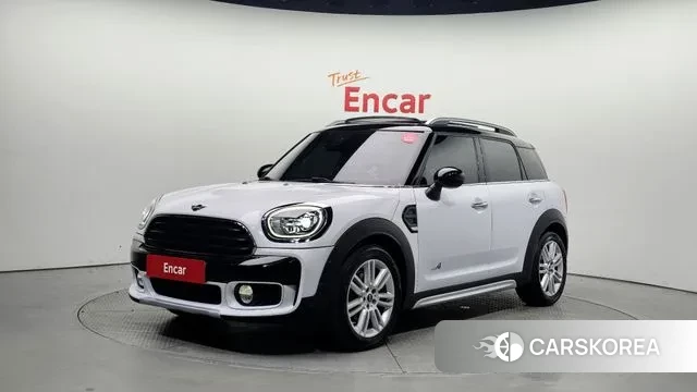 Mini Cooper D Countryman 2018 Белый из Кореи