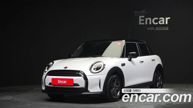 Mini Cooper 2023 Белый из Кореи