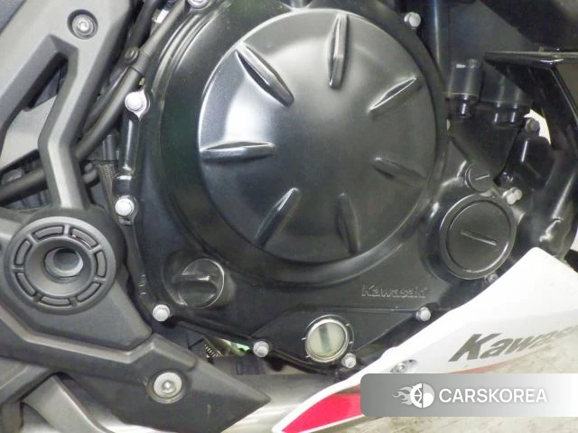 Engine photo