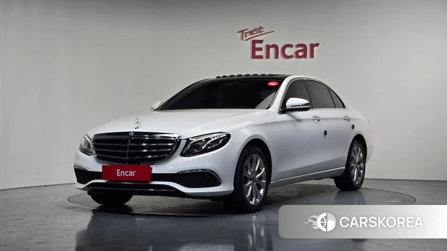 Mercedes-Benz E-Class W213 2019 Белый из Кореи