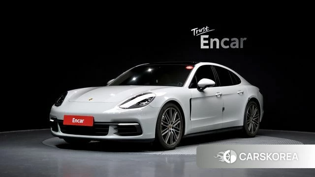 Porsche Panamera (971) 2018 Серебристо-серый из Кореи