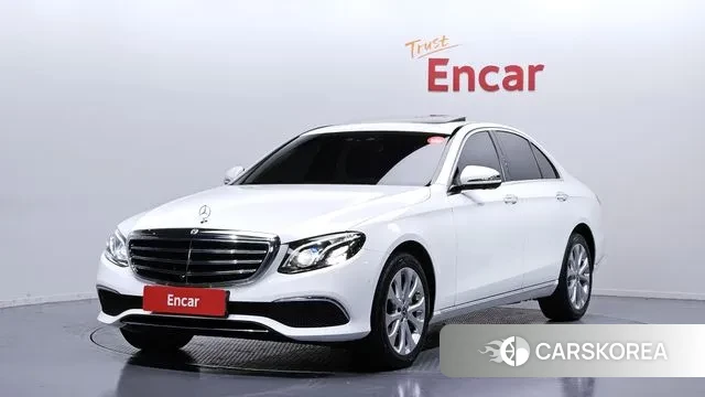 Mercedes-Benz E-Class W213 2018 Белый из Кореи
