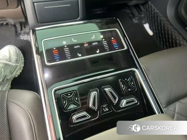 Audi A8 2022 Черный из Китая