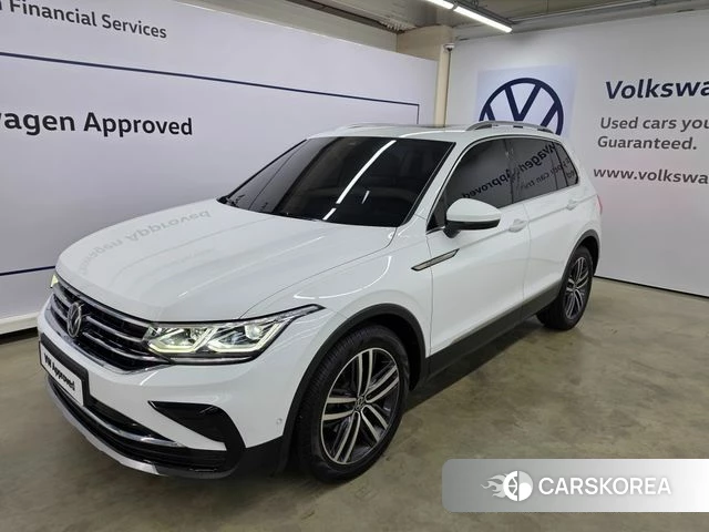 Volkswagen Tiguan second Generation 2022 Белый из Кореи