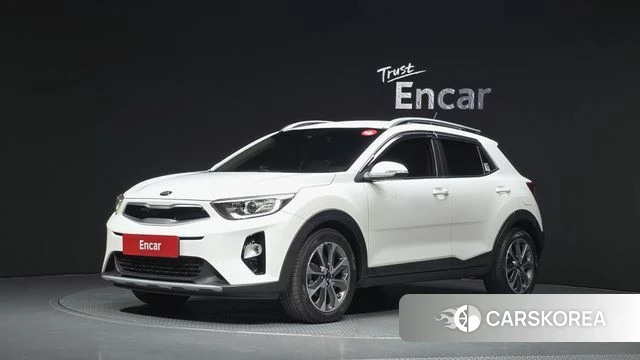 Kia Stonic 2018 Белый из Кореи