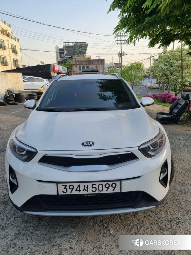 Kia Stonic 2020 Белый из Кореи