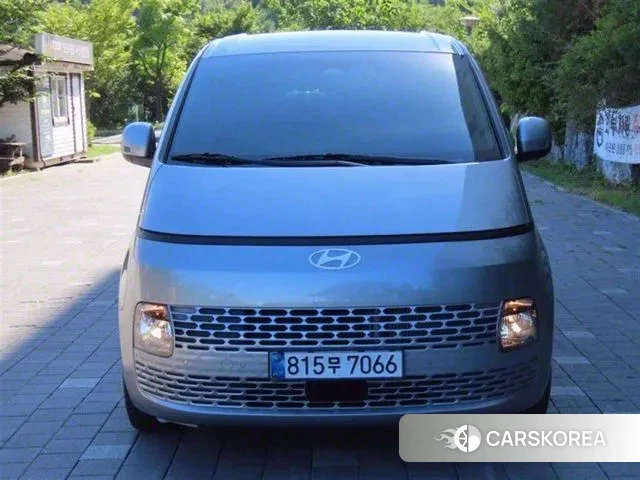 Hyundai Staria 2025 Серебряный из Кореи