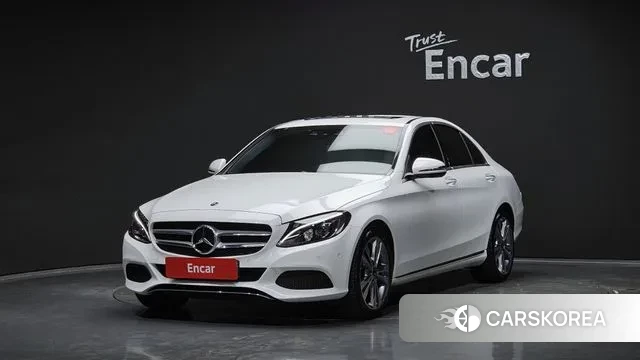 Mercedes-Benz C-Class W205 2018 Белый из Кореи