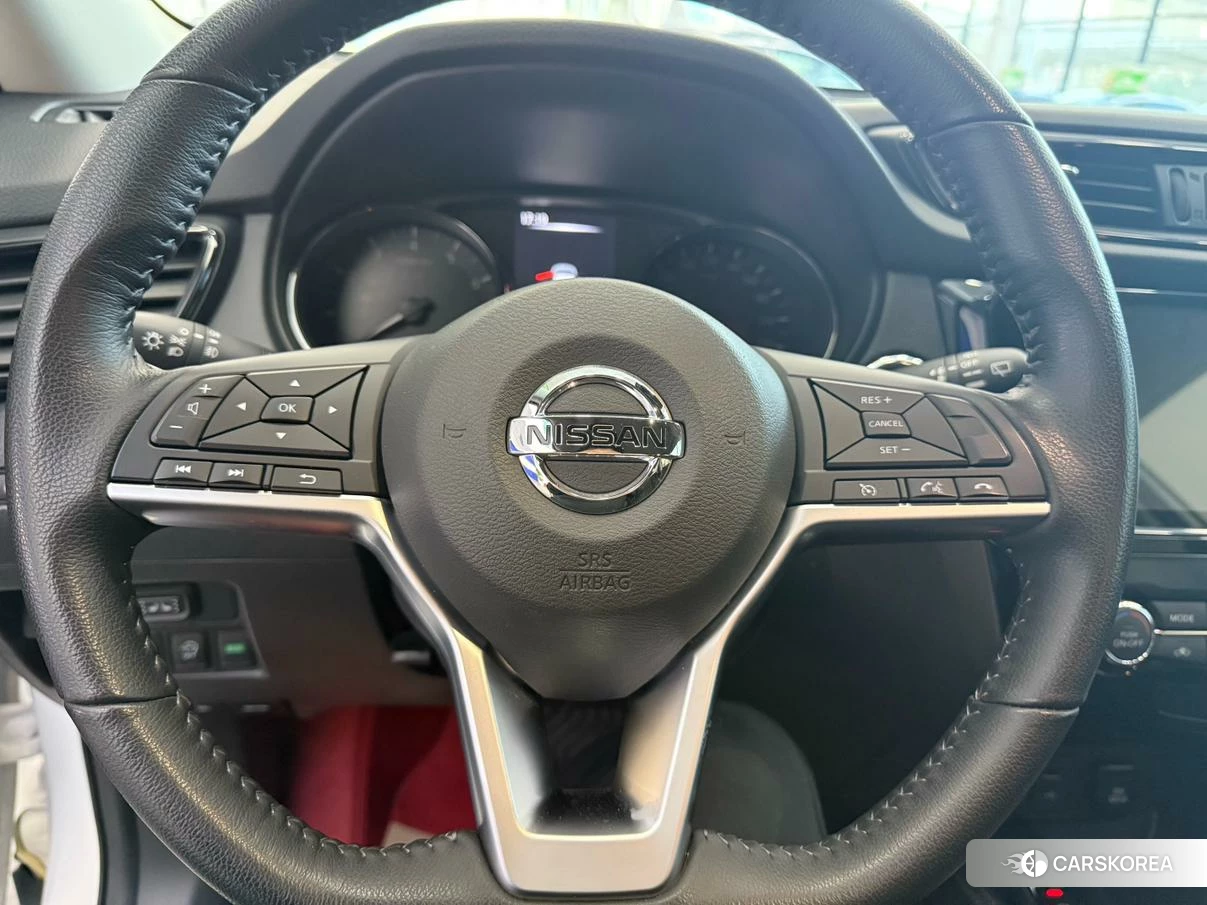 Nissan Qijun 2023 Белый из Китая