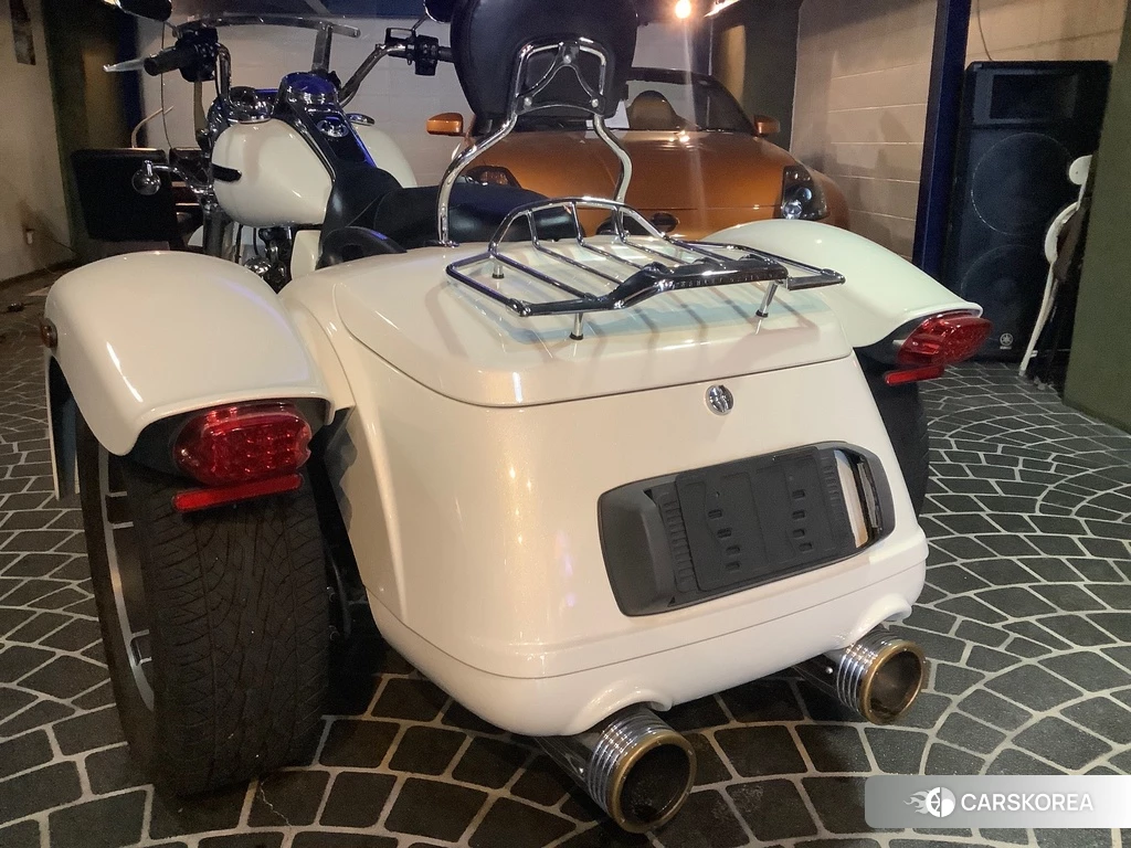 Проданный Harley-Davidson FREEWHEELER FLRT1740 2019 из Японии