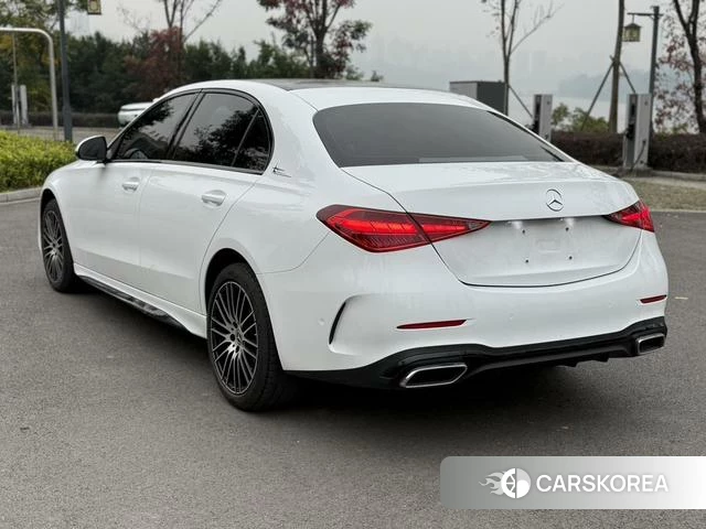 Mercedes-Benz Class C 2024 Белый из Китая