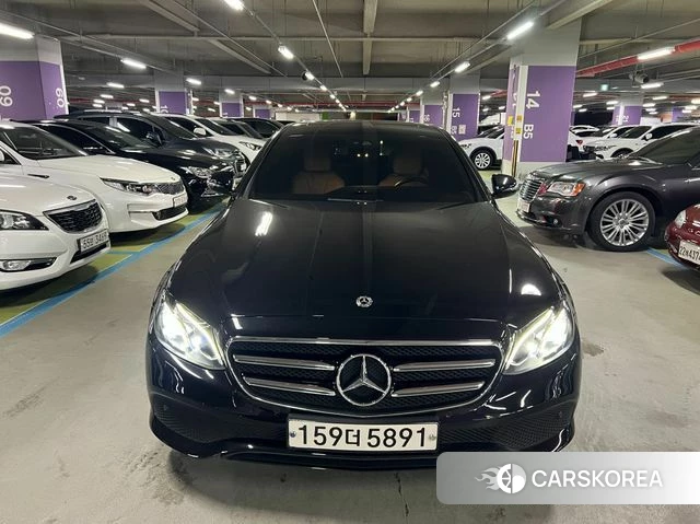 Mercedes-Benz E-Class W213 2020 Черный из Кореи