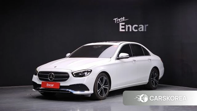 Mercedes-Benz E-Class W213 2021 Белый из Кореи