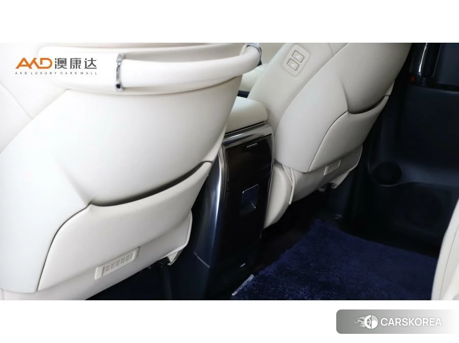 Toyota Elfa 2021 Черный из Китая