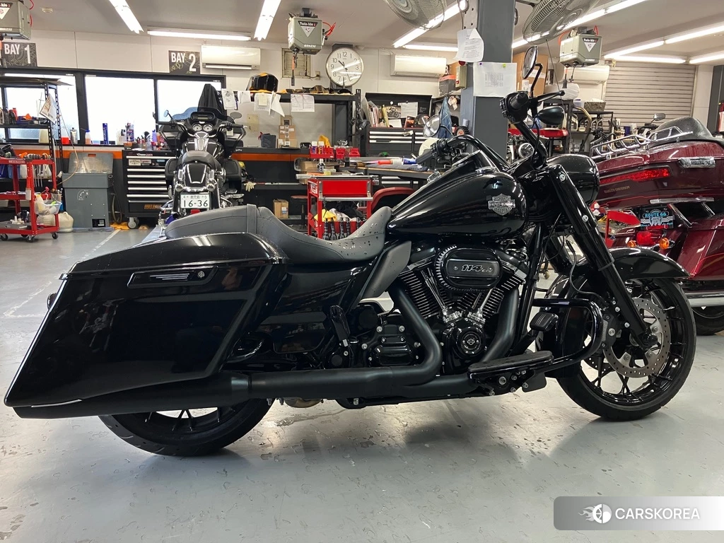 Проданный Harley-Davidson Road King FLHRXS1750 2023 из Японии