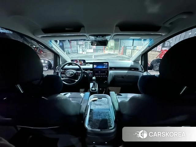 Hyundai Staria 2024 Белый из Кореи