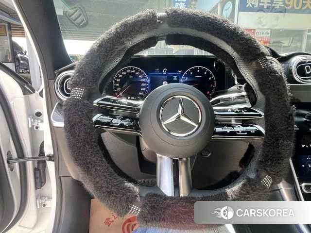 Mercedes-Benz Class C 2025 Белый из Китая