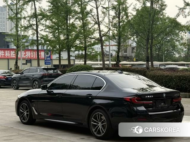 BMW 5 series 2023 Черный из Китая