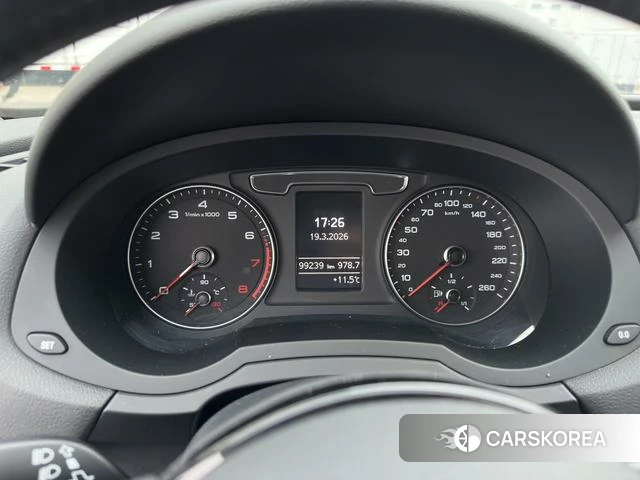 Audi Q3 2018 Белый из Китая