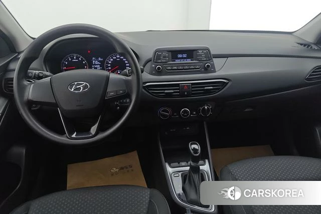 Hyundai Yuedong 2021 Белый из Китая