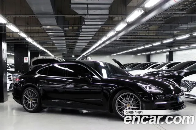 Porsche Panamera (971) 2018 Черный из Кореи