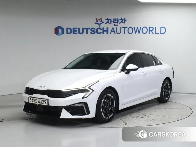 Kia The New K5 3rd generation 2024 Белый из Кореи