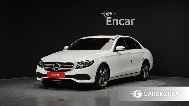 Mercedes-Benz E-Class W213 2018 Белый из Кореи