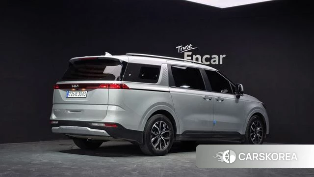 Kia Carnival 4th generation 2022 Серебристо-серый из Кореи