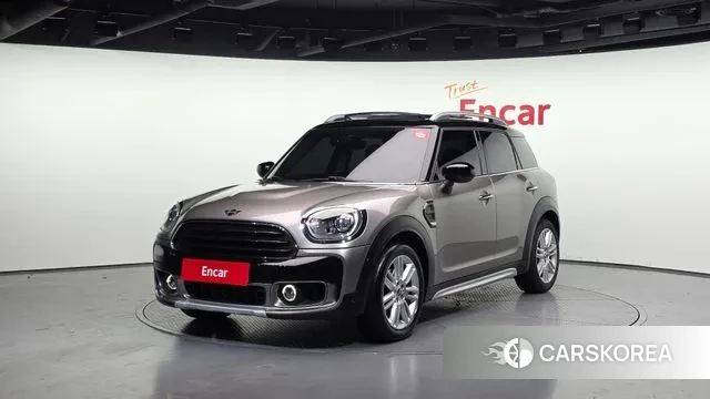 Mini Cooper Countryman 2020 Серебристо-серый из Кореи