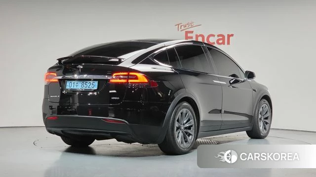 Tesla Model X 2019 Черный из Кореи