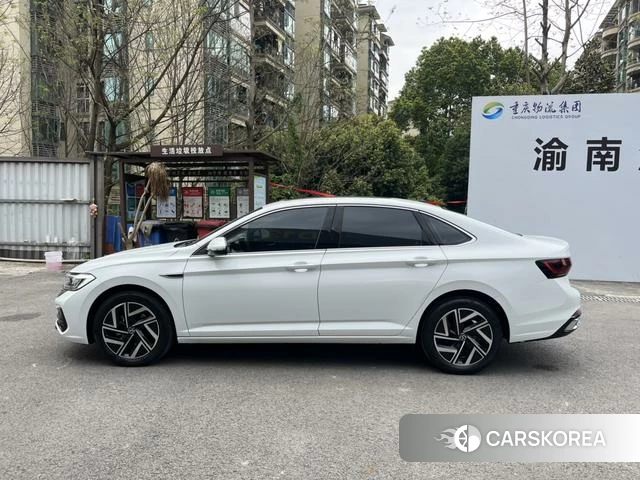 Volkswagen Sagitar 2024 Белый из Китая