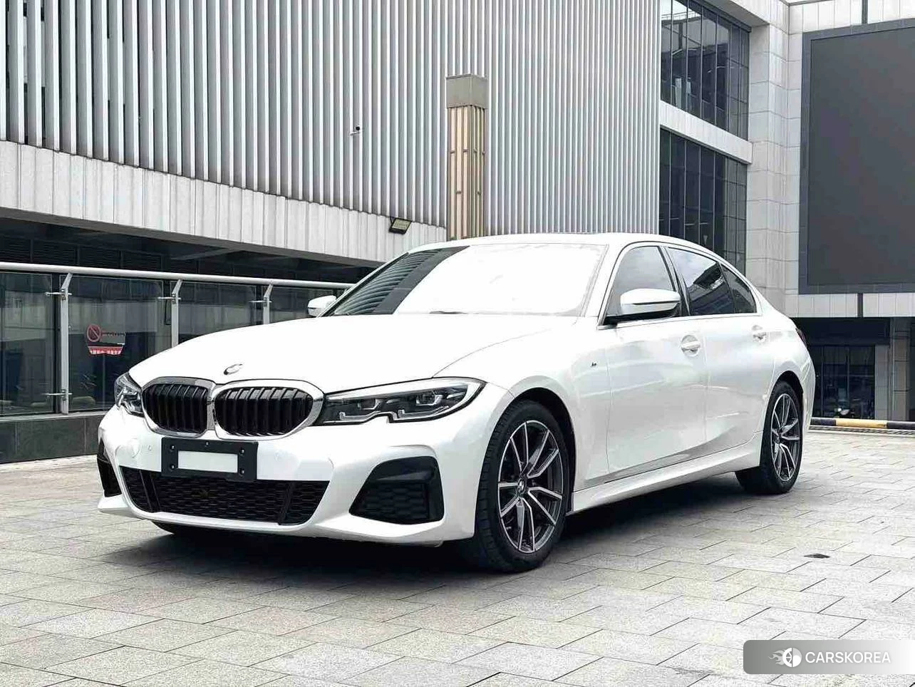 BMW 3 series 2022 Белый из Китая