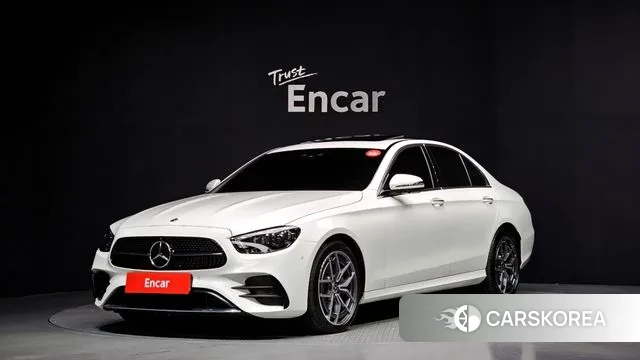 Mercedes-Benz E-Class W213 2023 Белый из Кореи