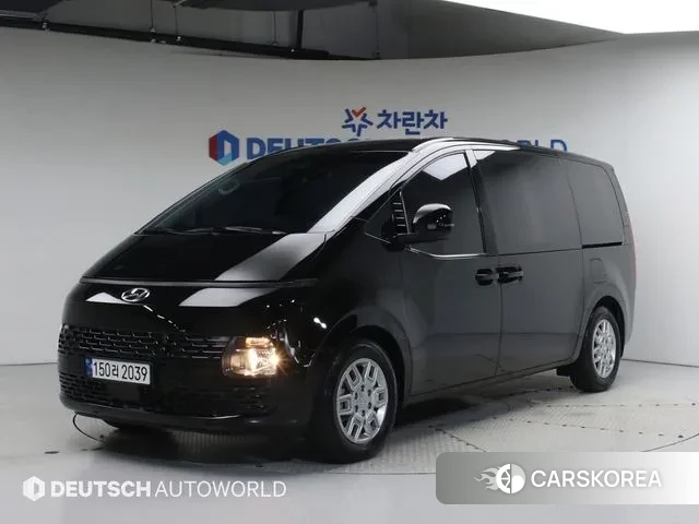 Hyundai Staria 2023 Черный из Кореи