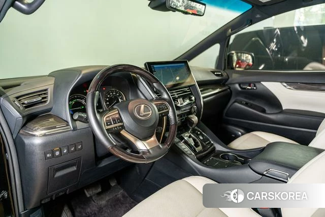 Lexus LM 2022 Черный из Китая