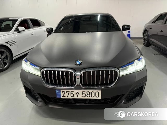 BMW 5 Series (G30) 2021 Черный из Кореи