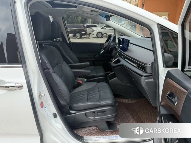 Honda Odyssey 2022 Белый из Китая