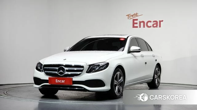 Mercedes-Benz E-Class W213 2018 Белый из Кореи