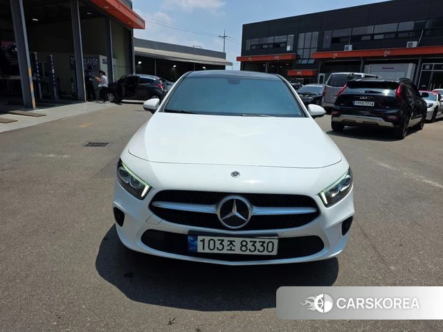 Mercedes-Benz A-Class W177 2021 Белый из Кореи