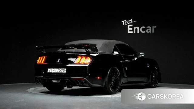 Ford Mustang 2019 Черный из Кореи