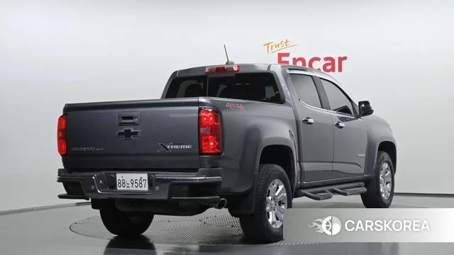 Chevrolet (GM Daewoo) Colorado 2020 Серый из Кореи