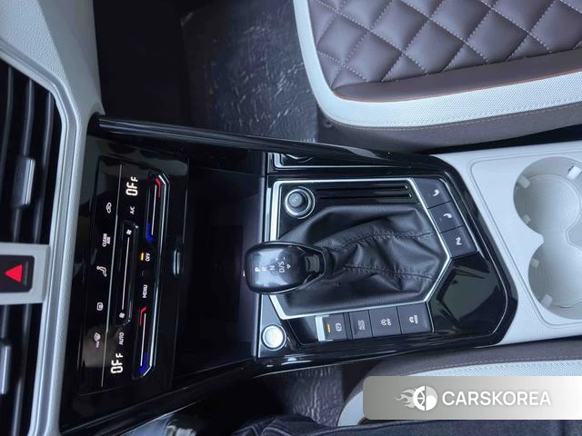 Volkswagen Tanyue 2022 Черный из Китая