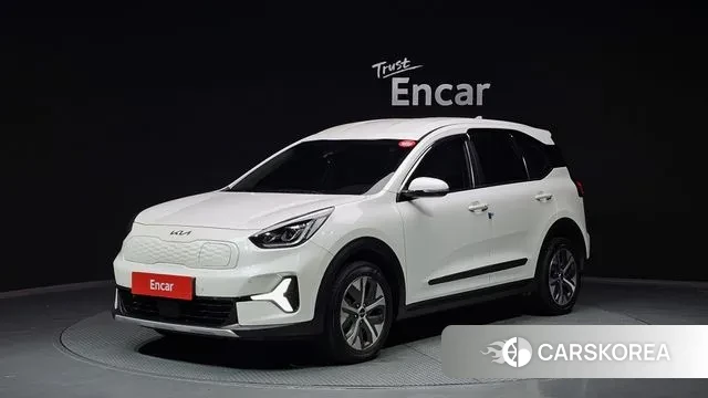 Kia Niro Plus 2022 Белый из Кореи