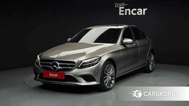 Mercedes-Benz C-Class W205 2019 Песочный из Кореи