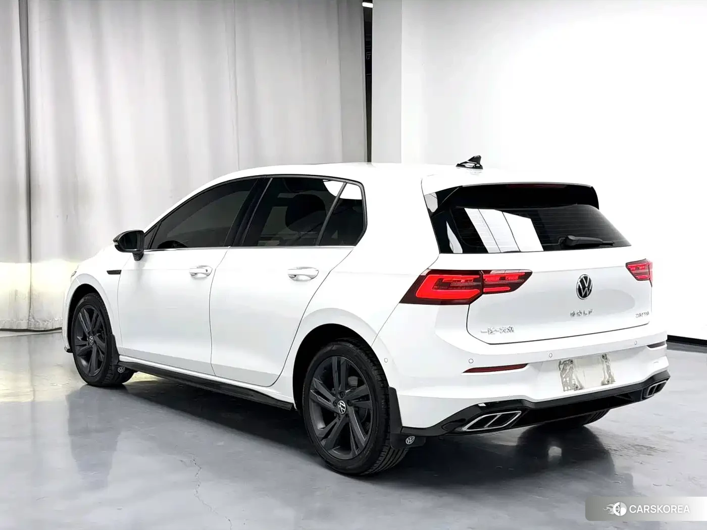 Volkswagen Golf 2024 Белый из Китая
